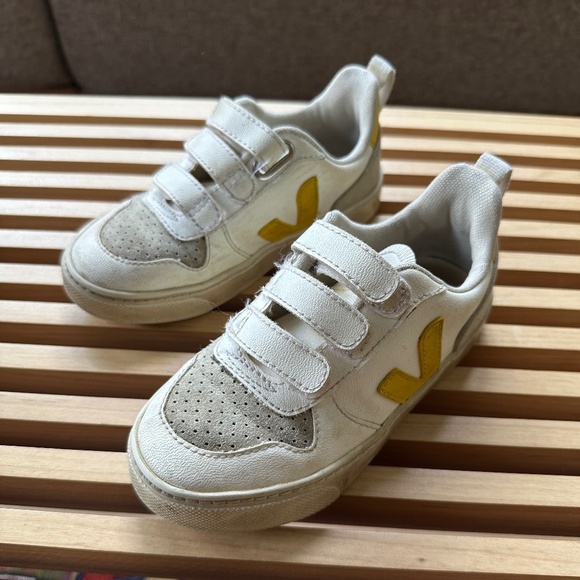 Veja Kids Sneakers in White and Yellow - Picture 1 of 8